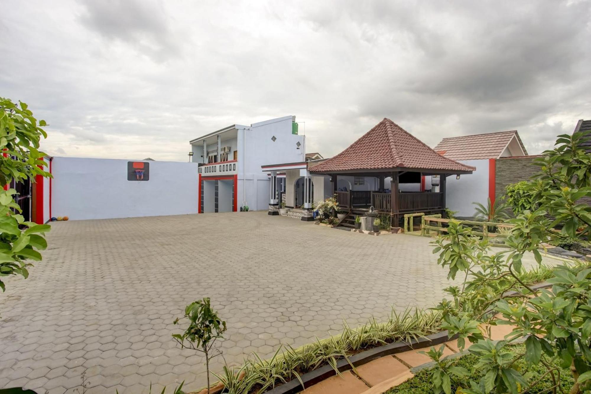 Oyo Life 3982 Azka Homestay Syariah Bandar Lampung Kültér fotó
